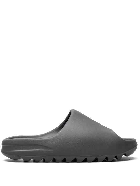 YEEZY SLIDE SLATE GRAY