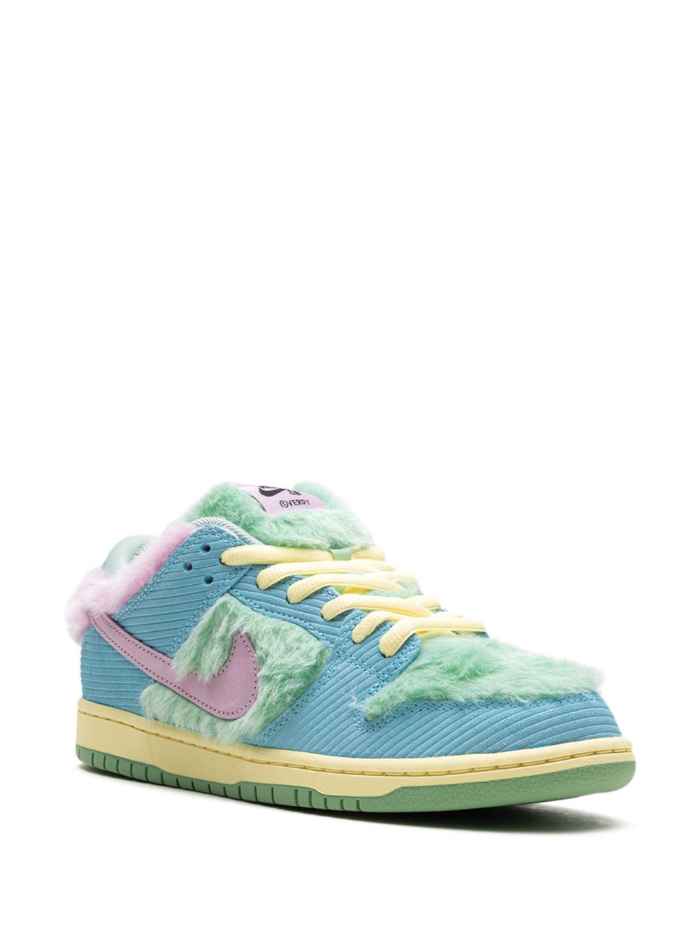 NIKE SB DUNK LOW x VERDY VISTY